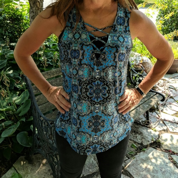 Evereve Tops - Allison Joy lace front tank top from Evereve